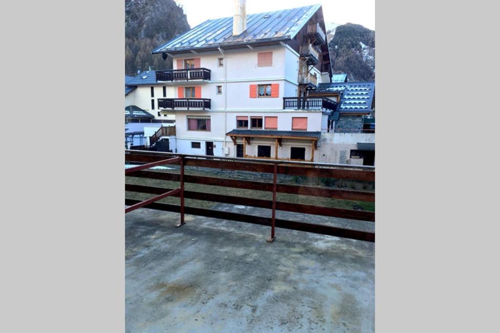 Jaune Genepi - 4 Personnes - 49M2 Et 17M2 Terrasse Valloire Exterior photo